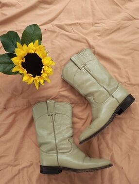 Justin Boots Tan Leather Western Heeled Boots